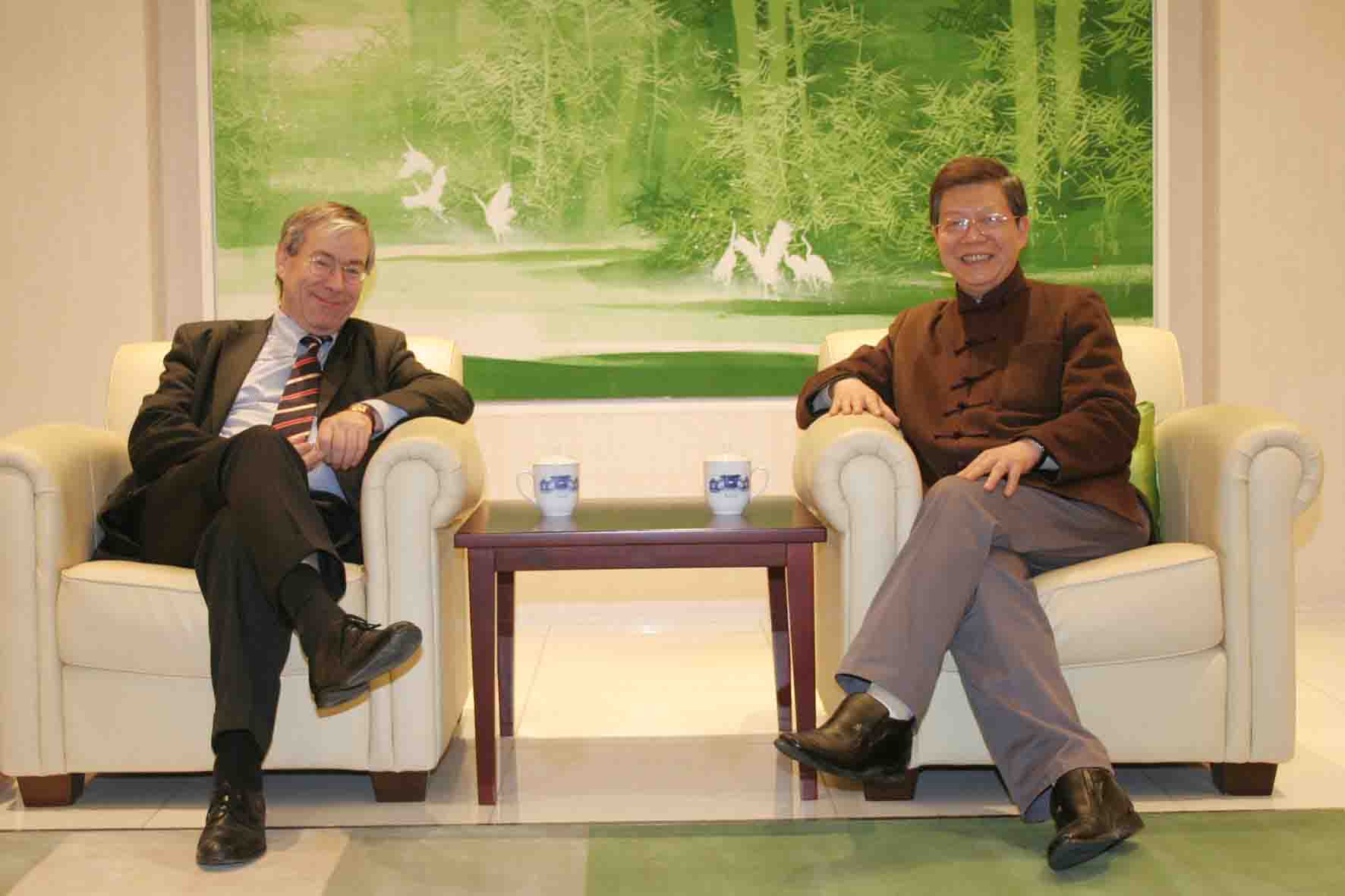 德国耶拿大学校长Klaus Dicke教授一行来访复旦高研院