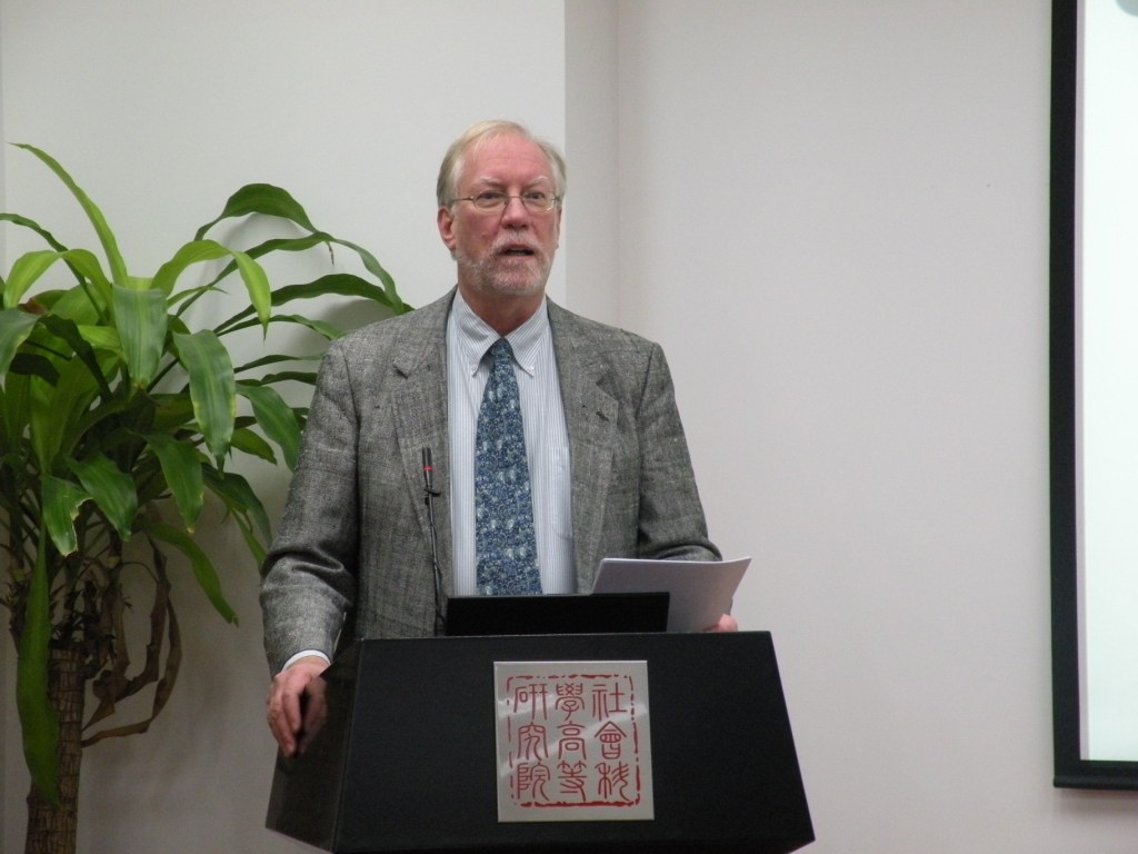 中国深度研究高级讲坛：Robert Entenmann教授主讲“中国籍天主教神父及清朝中期中国的天主教本土化”