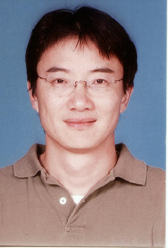 张旭东